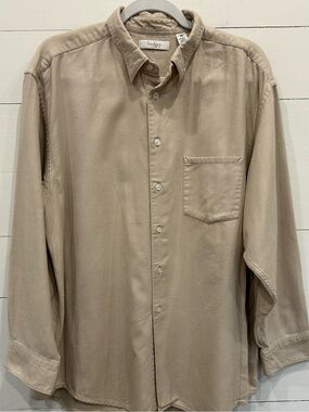 Turnbury Men's Long-Sleeve Button-Down Shirt in Beige SZ: XL